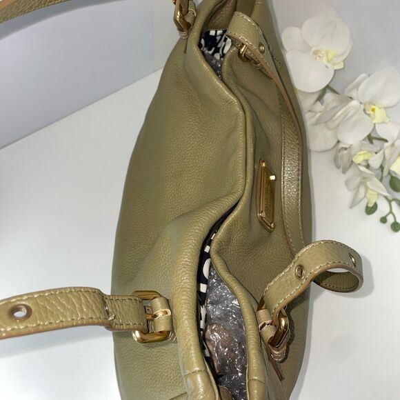 Marc Jacobs Khaki Green Leather Tote Bag - Picture 9 of 10